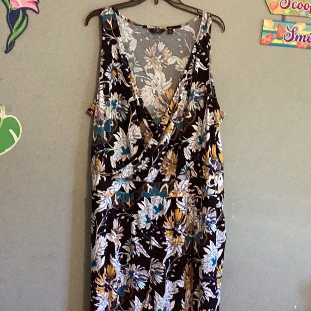 Giuliano 2X pantsuit.  Teal, gold, beige, and purple.